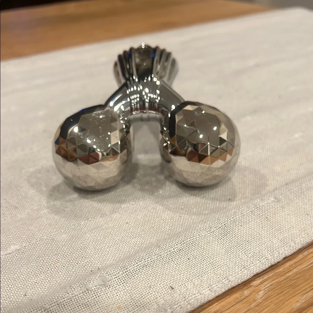 Refa Carat Ray face and body massager, used only couple of times.